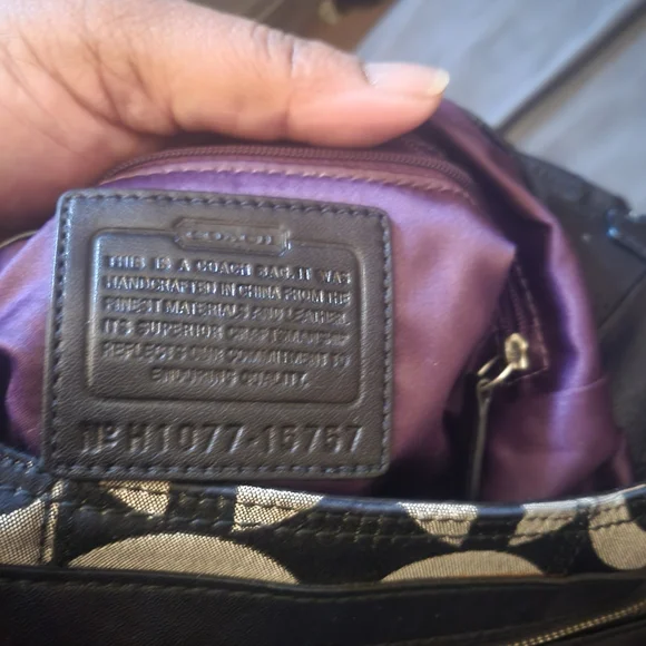 Coach Black and Cream Shoulder Bag - Picture 2 of 4